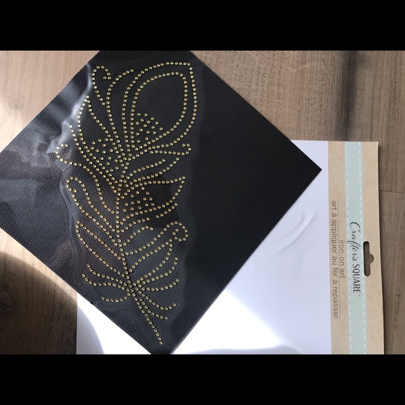 Crafter's Square Iron-On Rhinestone Patch - Fern Leaf Design - Picture 3 of 10